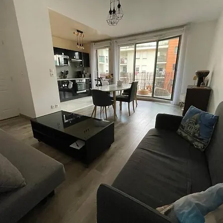 Apartmán 3 Pieces Rer C Proche Paris Les Gresillons *